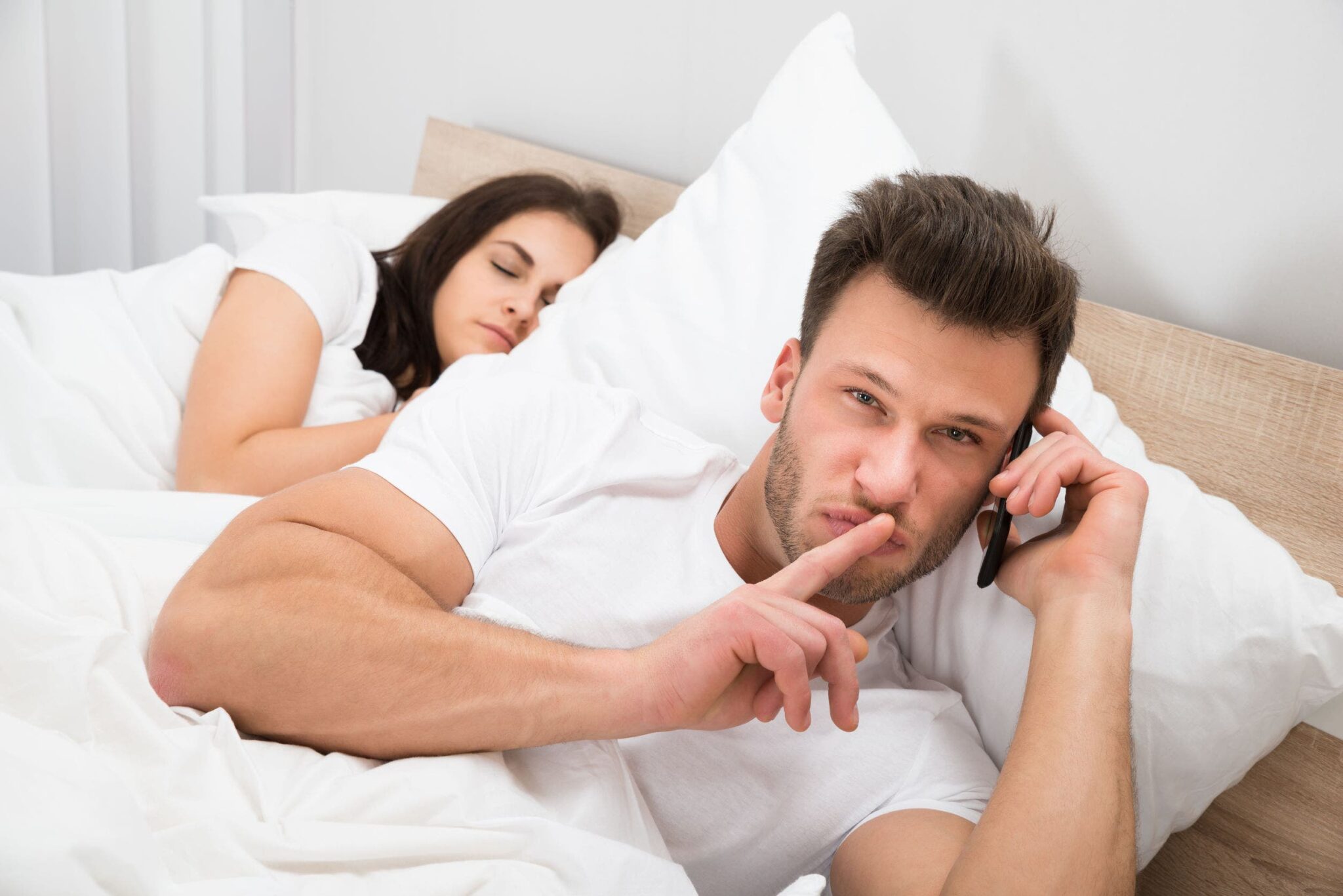 Why People Cheat In Relationships – 8 Reasons